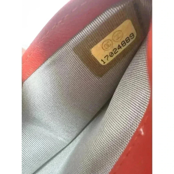 Chanel Wallet - Picture 4 of 5